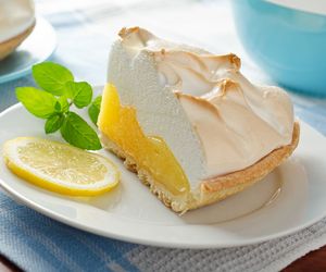 Cytrynowa chmurka. Obłędna tarta z orzeźwiającym kremem i bezą