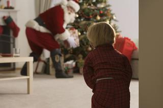 Jak podłożyć prezenty pod choinkę i nie zrujnować dziecku świąt?