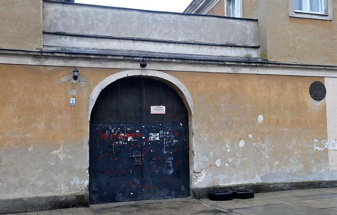 Te miejsca mają swój klimat! Oto TOP 10 najbardziej niezwykłych barów w Warszawie [GALERIA]