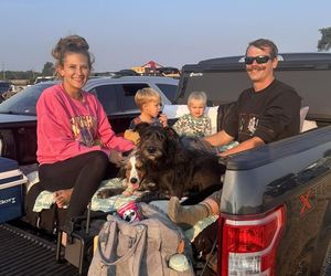 Zabierz psa do kina pod Chicago