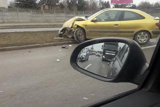 Wypadek na obwodnicy Piekar Śląskich. Zderzyły się dwa samochody. Tworzą się korki