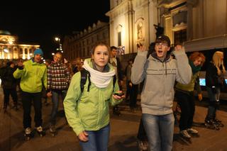 Nightskating. Warszawa na rolkach [Zdjęcia]