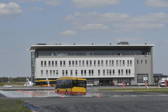 Autobusy w poślizgu! Kto tym razem okazał się najlepszym kierowcą autobusu? 