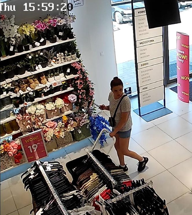 Zuchwała kradzież w Zabrzu. Kradli, patrząc prosto w kamery. Policja publikuje ich wizerunki