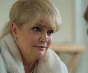 Barwy szczęścia odc. 3208. Józefina Rawiczowa (Elżbieta Jarosik), Małgorzata (Adrianna Biedrzyńska)