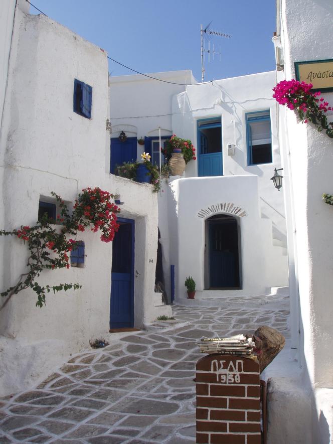 Paros