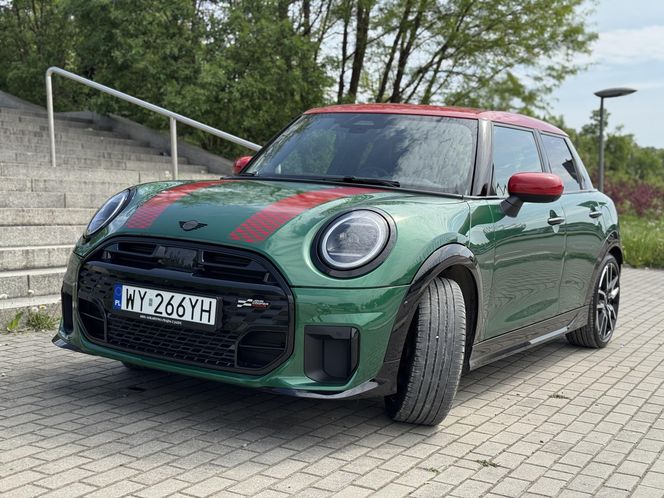 MINI Cooper S (w linii JCW)
