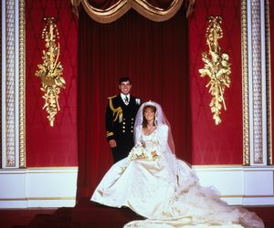 Książę Andrzej przestał być księciem! Fergie ucieknie za granicę?