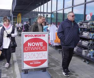 Tłumy na otwarciu Woolworth w Katowicach