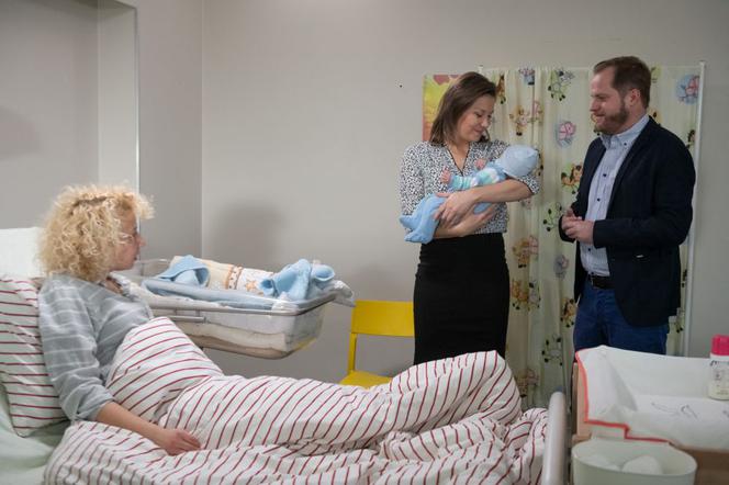 Na Wspólnej odcinek 2839, Beata (Katarzyna Ptasińska), Małgorzata (Anna Rokita), Krystian Maślikowski (Michał Kościuk)