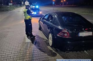 Nielegalne wyścigi we Wrocławiu. Ten pojedynek wygrała policja. Liczne zatrzymania i mandaty