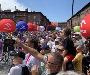 Tour de Pologne 2025. Start w Katowicach Nikiszowcu