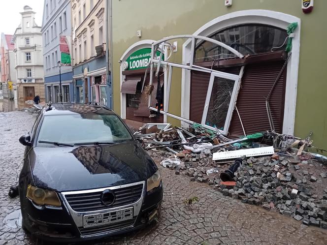 Dramatyczne zdjęcia z Kłodzka. Tak wygląda miasto zalane przez wielką wodę