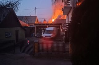 Płonie stolarnia w Woli Rzędzińskiej