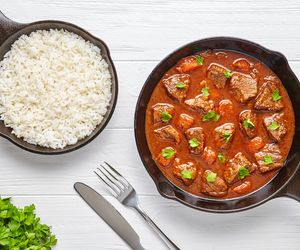 TOP 15 potraw z ryżem! Zobacz, jak wykorzystać zapasy ryżu