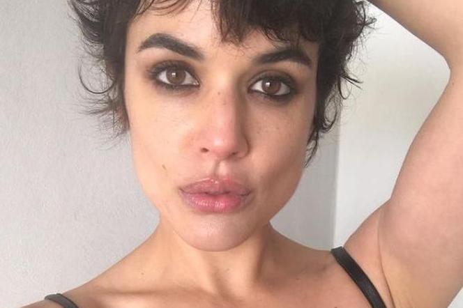 Krawcowa z Madrytu. Kim jest Adriana Ugarte, gwiazda nowego serialu TVP? Jej Instagram pełen jest odważnych zdjęć