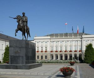 Trzaskowski kontra Nawrocki w sondażu prezydenckim. Kto dziś wygrałby wybory? 