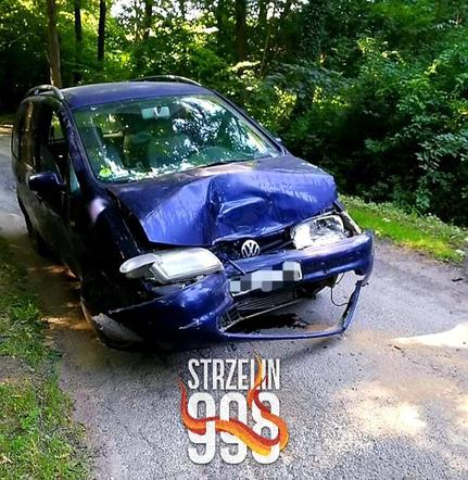 Wypadek w Kaczowicach na Dolnym Śląsku. Pijany kierowca wjechał w autobus szkolny