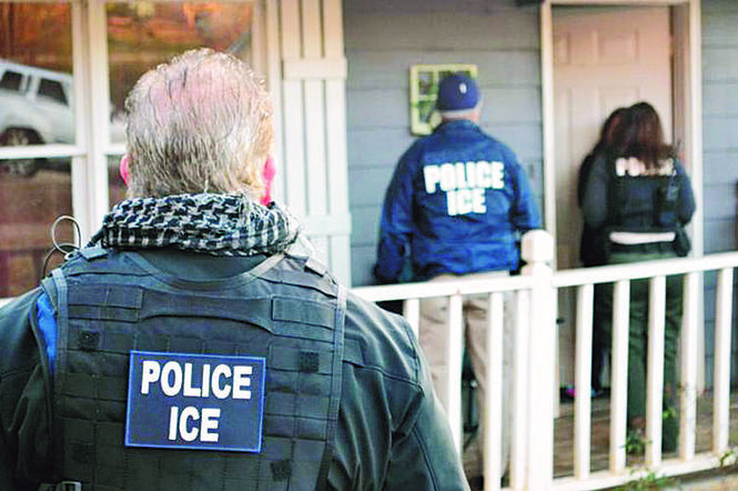 Imigranci drżą przed armagedonem ICE