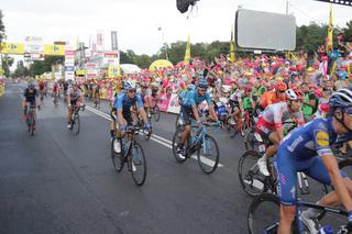 STRASZLIWY WYPADEK na finiszu pierwszego etapu Tour de Pologne. Odstąpiono od dekoracji! [WIDEO]