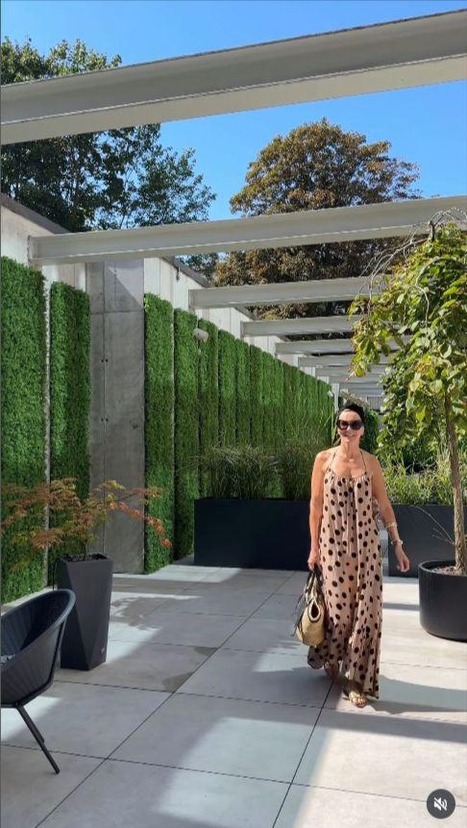 52-letnia Paulina Smaszcz odsłoniła plecy aż po… rozległy tatuaż