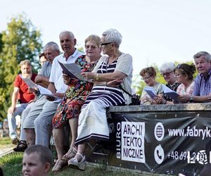 Za nami 8. Wspólne Śpiewanie Pieśni Wojskowych przy ognisku w Łukowie