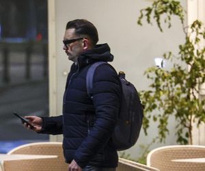 Łukasz Mejza jeździ autobusem