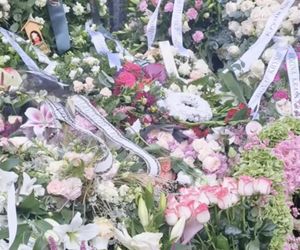 Kayah pożegnała mamę