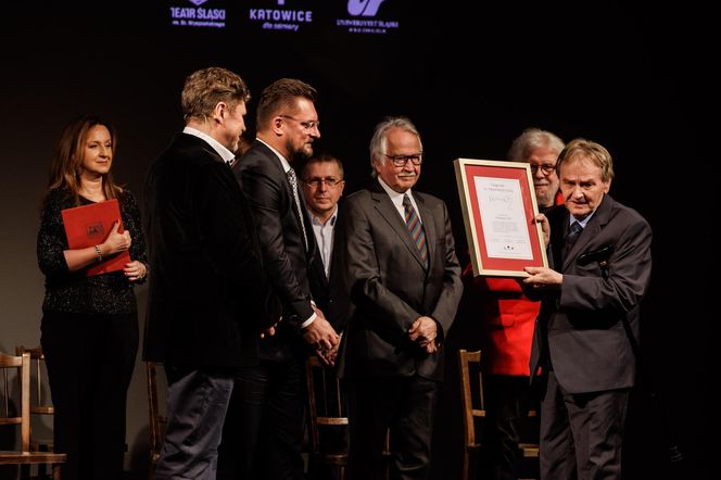 Adam Michnik otrzymał nagrodę im. Kazimierza Kutza. "Zrozumiałem choć trochę Śląsk dzięki Kutzowi". Kontrowersyjny wybór?