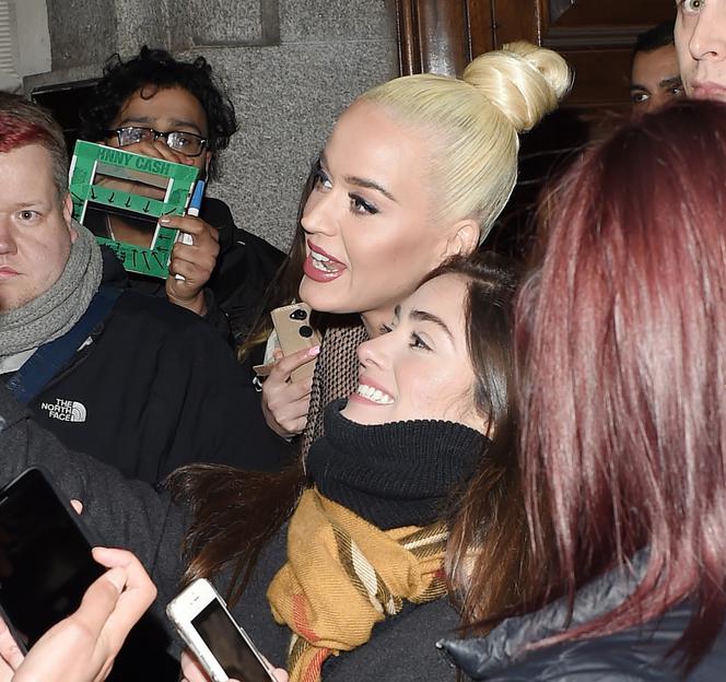 Katy Perry z fanami w Londynie