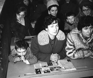 QUIZ PRL. „Jutro będzie futro!” Powiedzenia naszych rodziców, które ukształtowały Polaków z pokolenia PRL-u