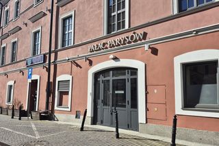 Wybudowany w w połowie XVII wieku zdobi centrum Lublina. Historia Pałacu Parysów