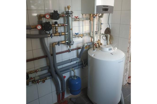 Zawory w instalacjach solarnych ze zbiornikami akumulacyjnymi