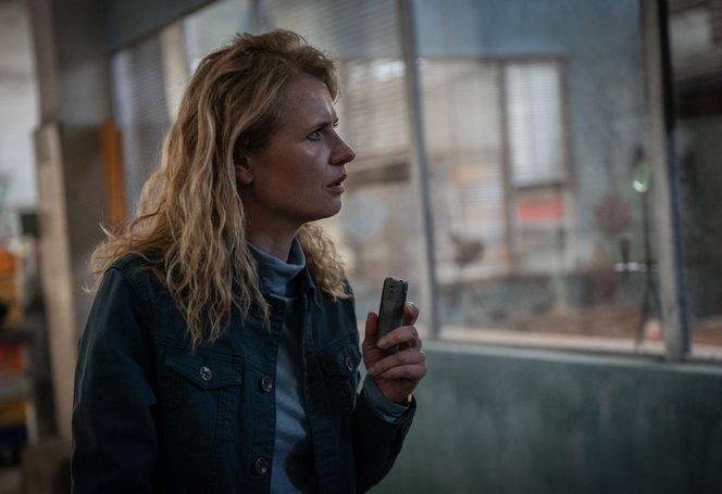 "Profilerka" sezon 2 - odcinek 11 streszczenie. Regina znajduje w Stormii zwłoki szefa, Maxa Budzisza