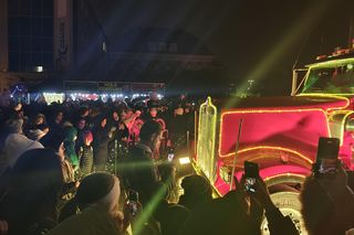 Tak prezentuje się świąteczna ciężarówka Coca-Coli. Wielki truck przyjechał do Wrocławia