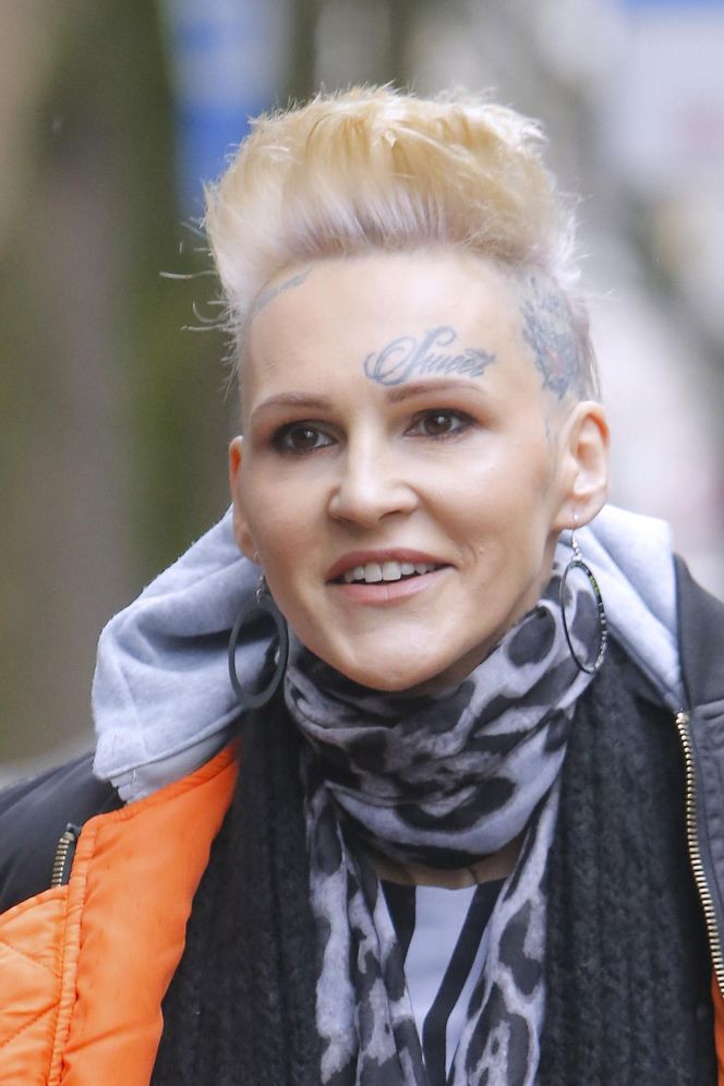 Chylińska nieźle się zmieniła. Duże usta i gładka twarz. Poznajecie ją jeszcze?