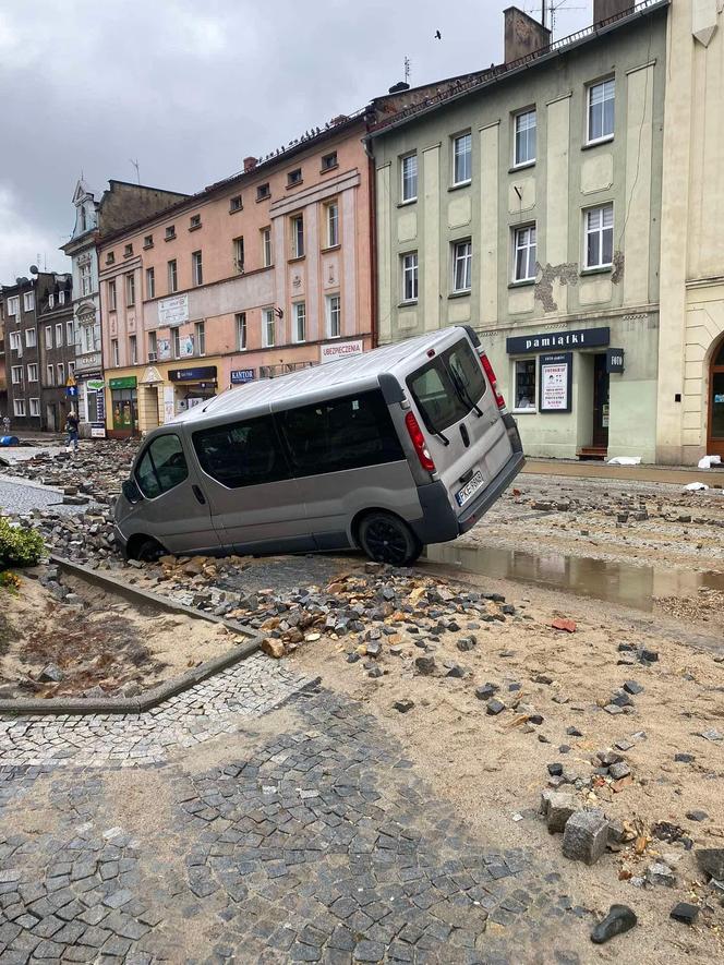 Nasi reporterzy są na miejscu i relacjonują, jak wygląda sytuacja w Głuchołazach