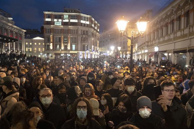 Rosjanie protestują przeciwko Putinowi! Tysiące na ulicach, aresztowania
