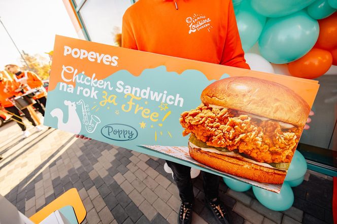 Czekali na to nawet 10 godzin! Szaleństwo na otwarciu Popeyes w Częstochowie