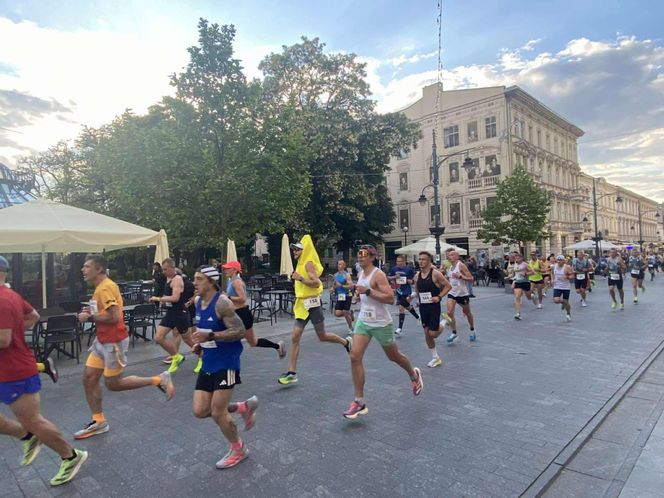 Rossmann Run 2025. Tłumy biegaczy wzięły udział w biegu ulicą Piotrkowską