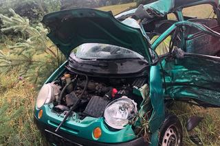 Tragiczny wypadek w Paterku! Z auta 62-latka prawie nic nie zostało [ZDJĘCIA]