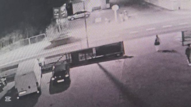 Zawiercie. 15-latka potrącona na środku jezdni. Jest nagranie z wypadku [ZDJĘCIA].