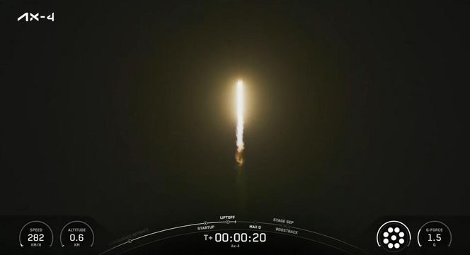 Sławosz Uznański-Wiśniewski poleciał w kosmos! Tak wyglądał start misji Axiom-4