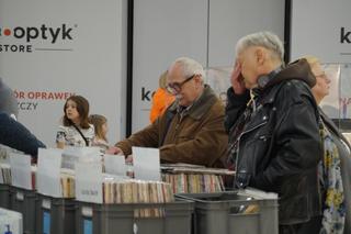 Zimowy Kiermasz Płyt Winylowych w Bydgoszczy. Czarne krążki przyciągnęły tłumy! 