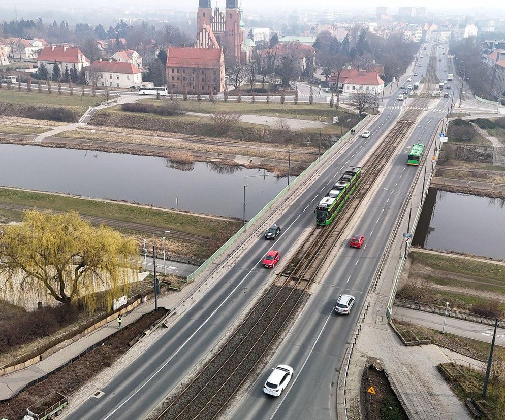  Przetarg na przebudowę mostu Chrobrego 