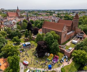   Tłumy na Starym Mieście w Olsztynie. Tak mieszkańcy świętowali Dzień Dziecka