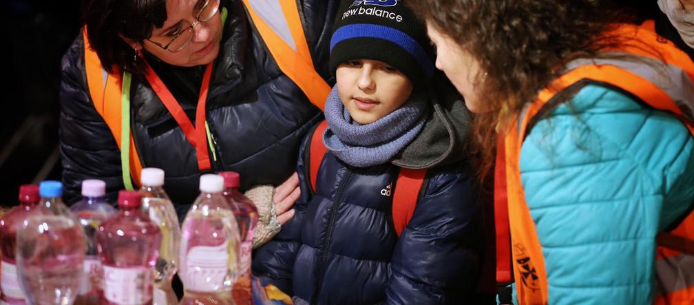  11-latek samotnie uciekł z Ukrainy. Na dłoni miał zapisany numer telefonu
