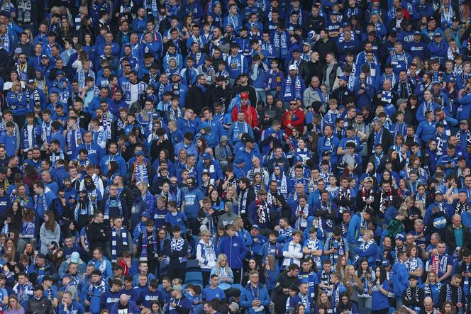 Kibice na Stadionie Śląskim podczas Wielkich Derbów Śląska (16.03.2024)