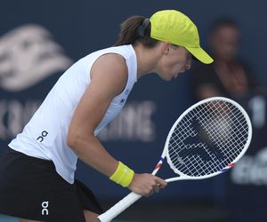 Iga Świątek i Elise Mertens zmierzyły się w III rundzie turnieju WTA Miami. Za nami prawdziwe emocje!