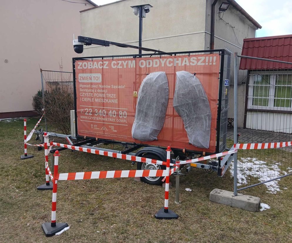 Wielkie sztuczne płuca stanęły pod Bydgoszczą. Mają pokazać czy w okolicy znajduje się smog